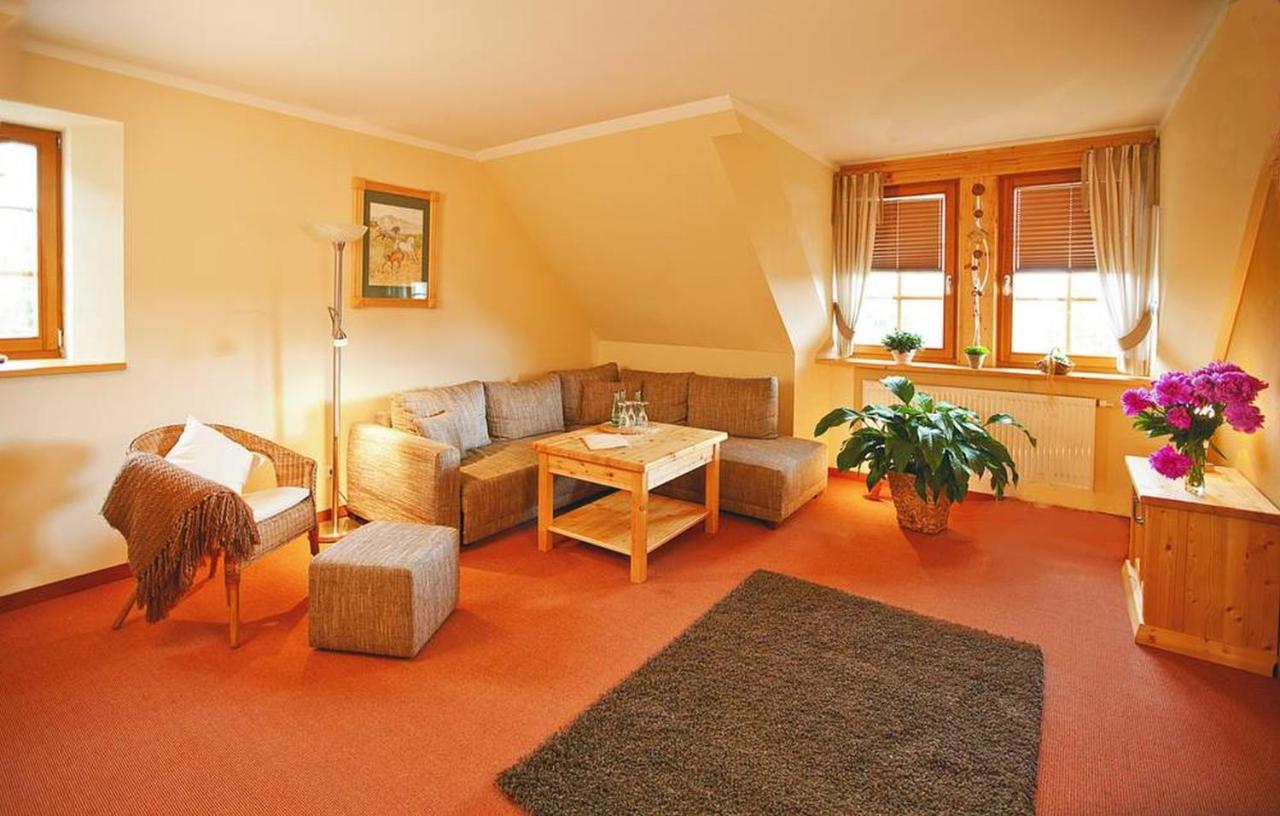 Naturhotel Etzdorfer Hof Schoenburg Esterno foto