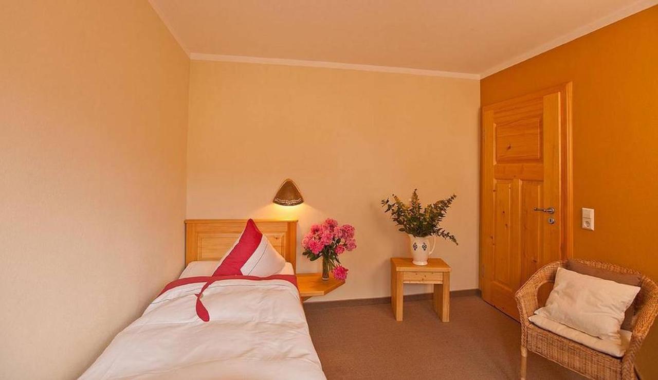 Naturhotel Etzdorfer Hof Schoenburg Esterno foto