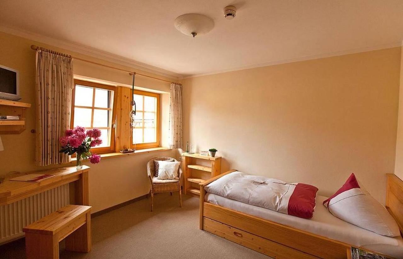 Naturhotel Etzdorfer Hof Schoenburg Esterno foto